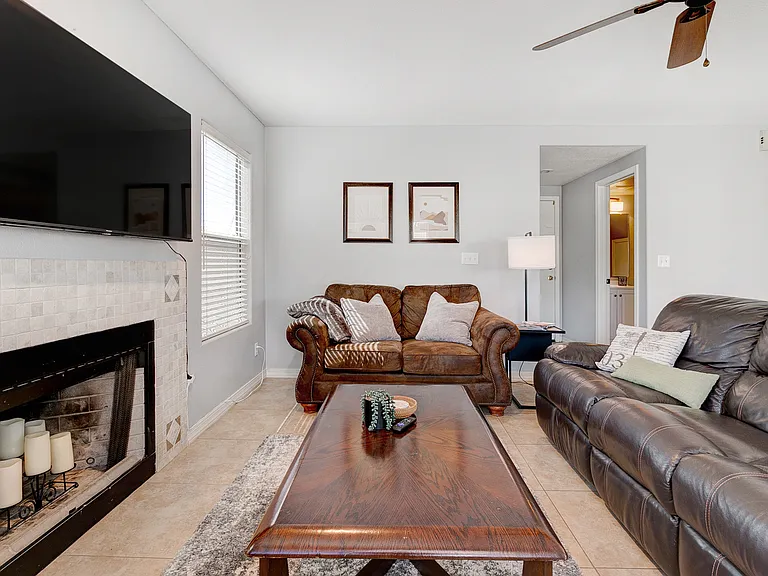 7801 W Crocus Dr — Photo 15