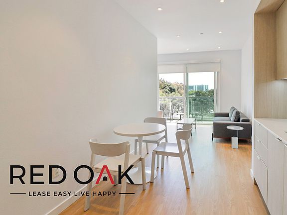 5th image of 8820 1/3 Belford Ave #3122