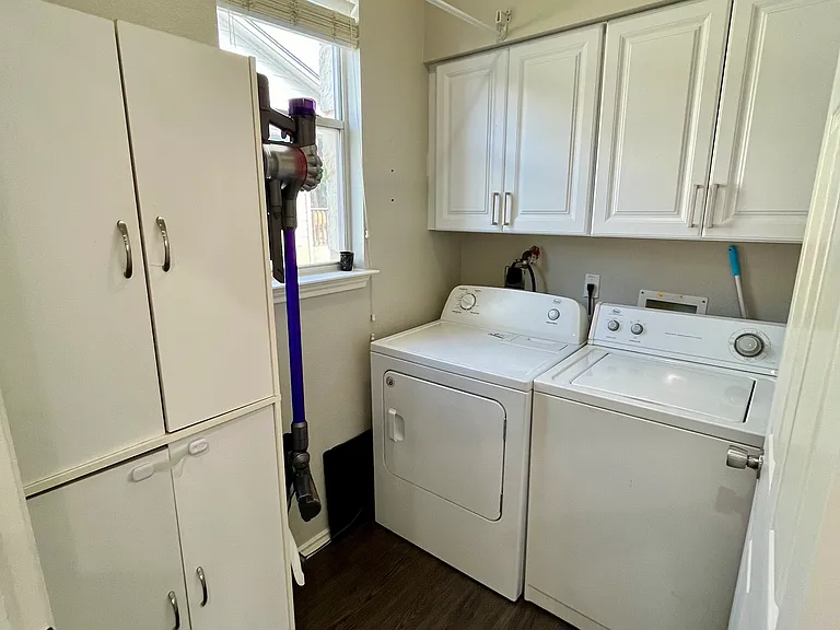 313 Lava Bed Dr — Photo 12