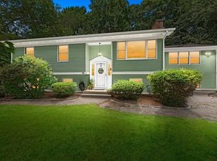 134 Parkwood Dr, Kingston, RI 02881