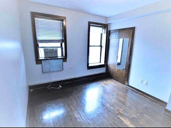 4th image of 103 Essex St #4A