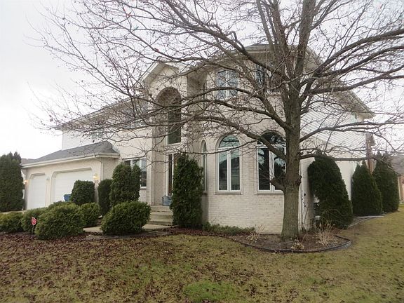 3rd image of 5057 Capri Ln
