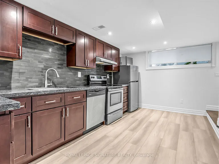 22 Scotswood Rd — Photo 6