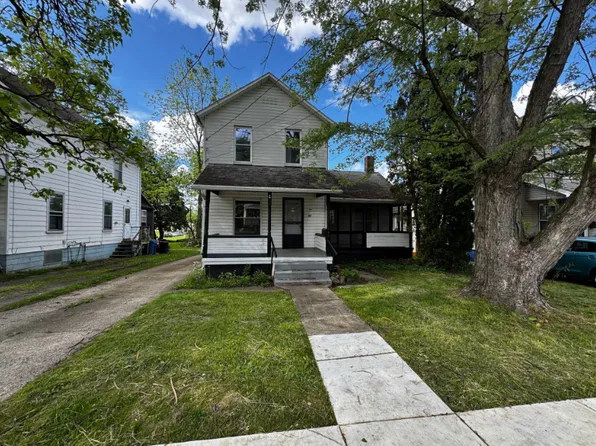 95 Park Ave, Struthers, OH 44471