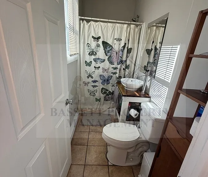 2 Homestead Ave — Photo 5