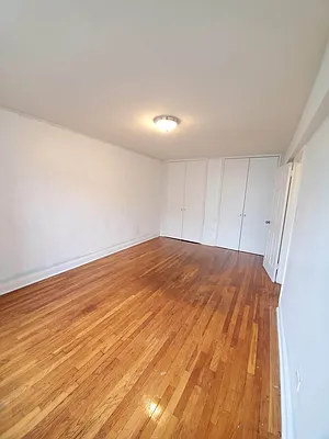 Rented by Smart NY Realty LLC | media 7