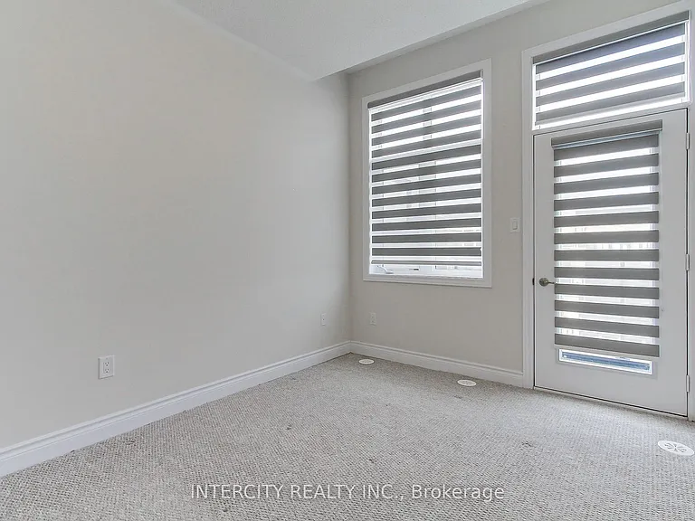 7 Adaskin Ave — Photo 39