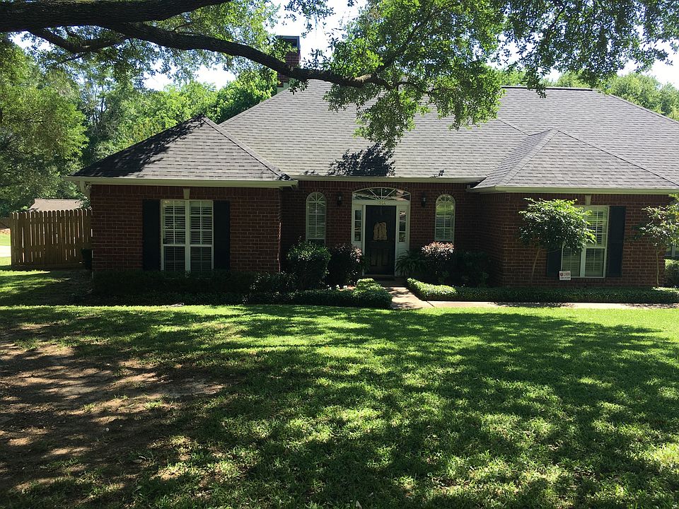 1st image of 1228 Victoria Dr