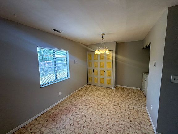 5th image of 4471 E Pikes Peak Ave #4471