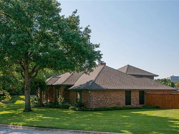 3rd image of 716 Kyle Dr