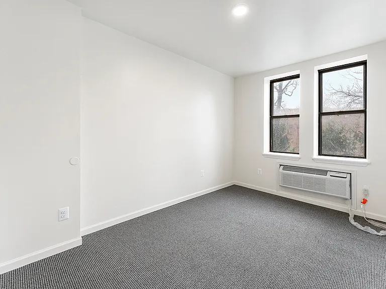 Haverford Apartments — Photo 5