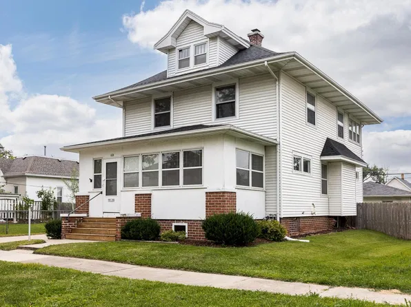 413 4th Ave SW, Cedar Rapids, IA 52404