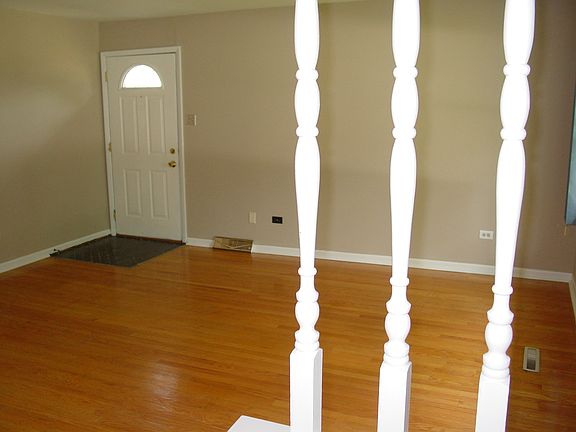 4th image of 16126 Forest Ave