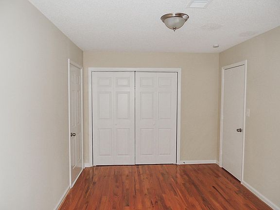 3rd image of 5073 Audubon Pl