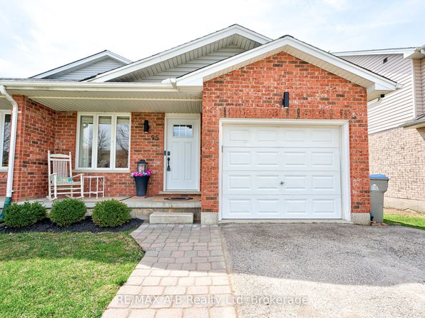 95 Maxwell St, Saint Marys, ON N4X 0A2