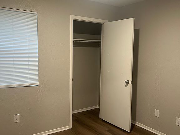 3rd image of 803 Bracewood Cir APT A