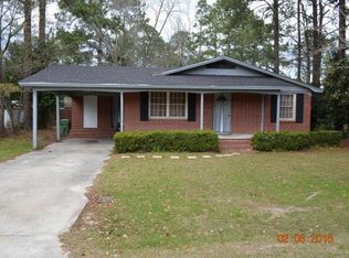 305 Memorial Dr, Adel, GA 31620