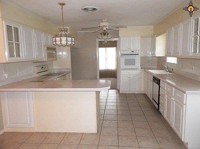 4th image of 601 W Silver Dr