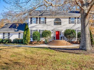 104 Pleasant Woods Rd, Piedmont, SC 29673