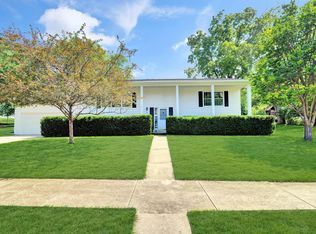 921 Newman Ave, Cedar Falls, IA 50613