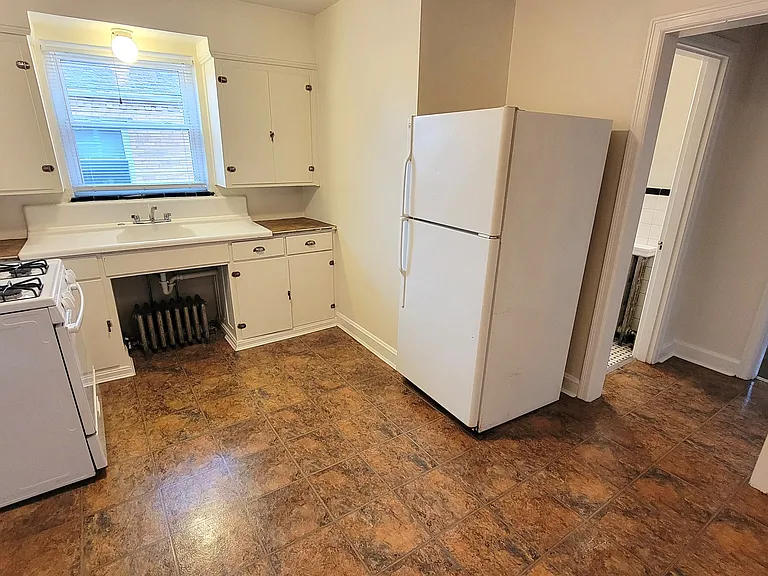 3884 Vine St — Photo 7