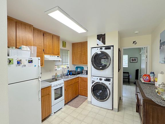 4th image of 15-1703 16th Ave