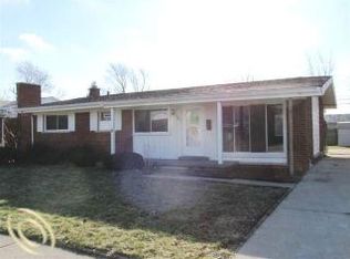 13853 Huntington St, Riverview, MI 48193