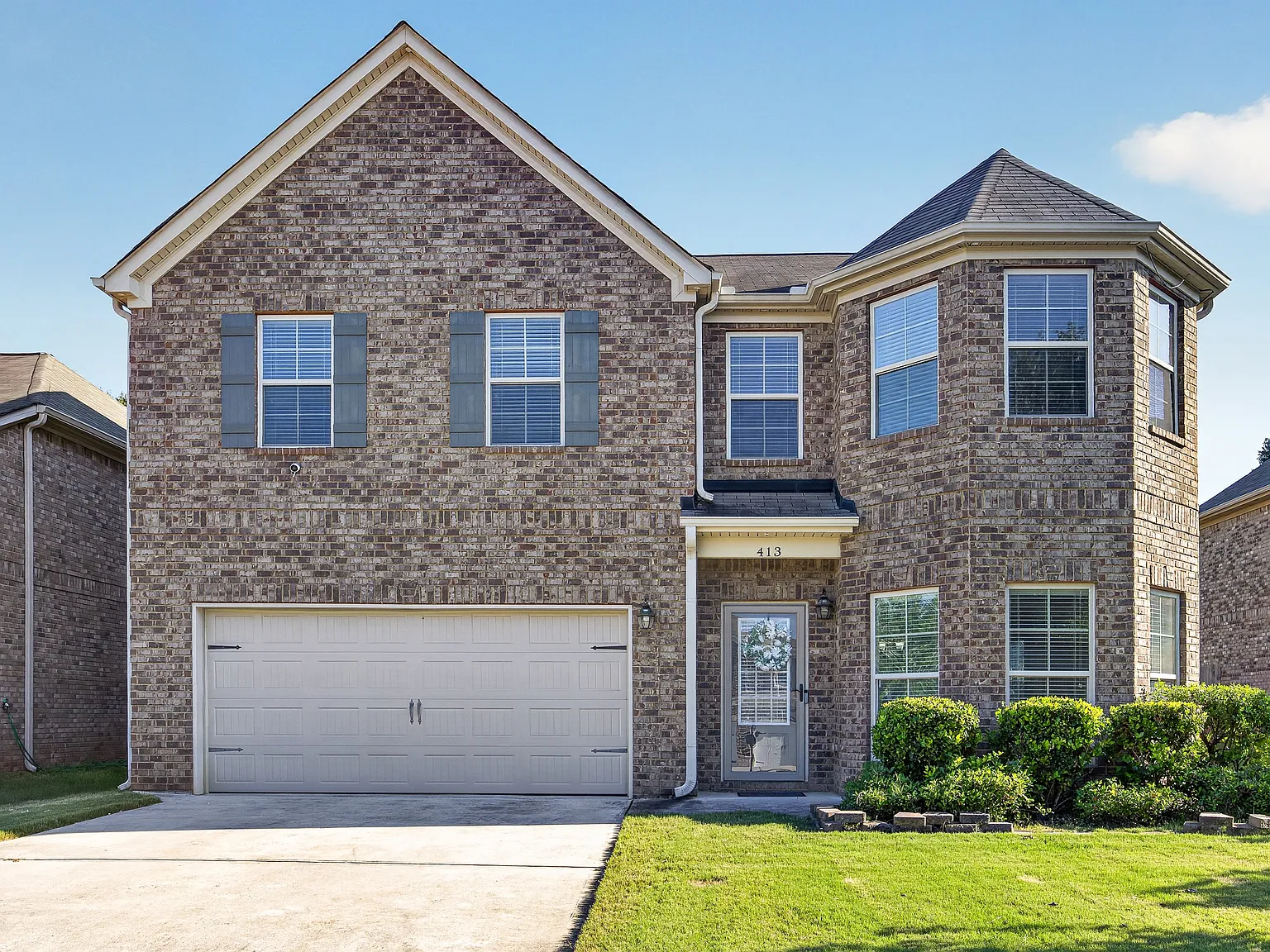 5 bed, 3337 sqft, $2,895 — Photo 1