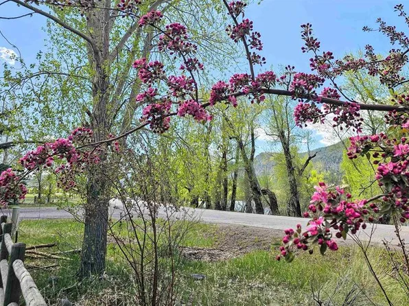 21 Cliffside Court, South Fork, CO 81154