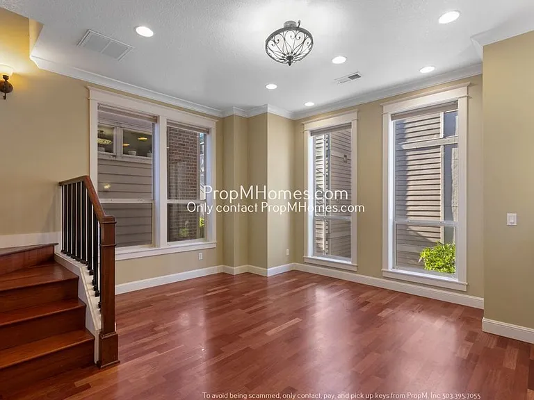 5129 N Williams Ave — Photo 4