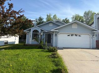 307 NE 8th Ave #Fox, Fox Creek, AB T0H 1P0
