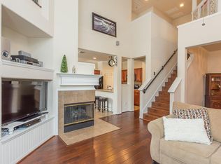 8938 Silent Willow Ln, Sugar Land, TX 77479