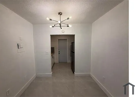 2 bed, 851 sqft, $2,300 — Photo 2