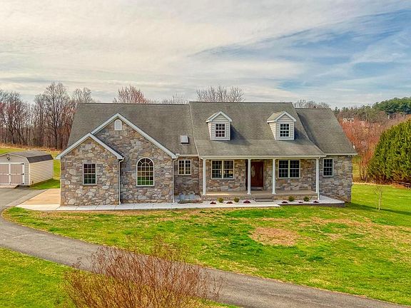 2nd image of 4532 Flintville Rd