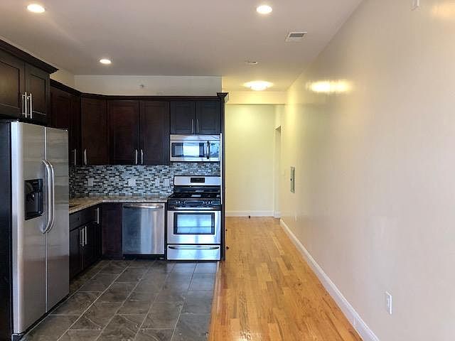 1st image of 95 N Walnut St APT 504