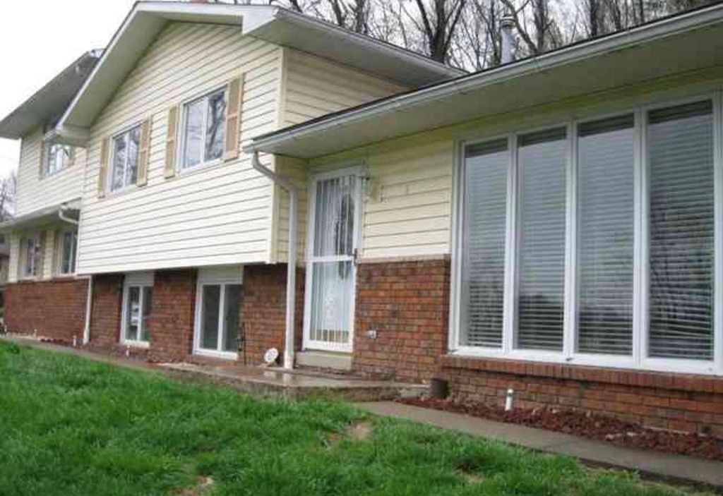 73 Redbud Dr - Property Image
