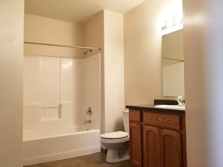 Apartments on Main - Live the Downtown Lifestyle — Photo 34