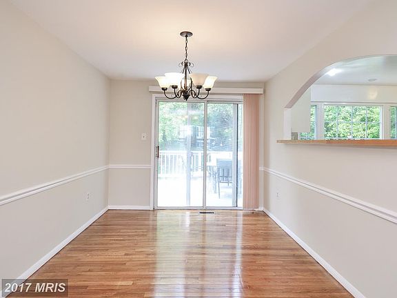5th image of 7623 Anamosa Way