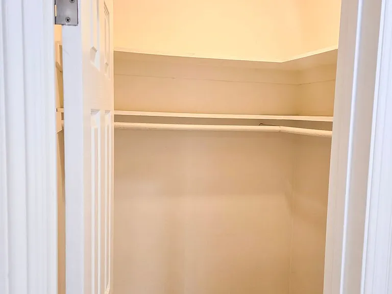 6460 Crescent Ave — Photo 20