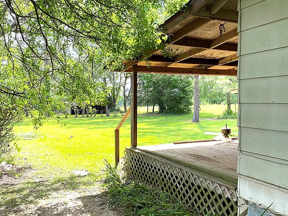 5th image of 2381 Mockingbird Ln