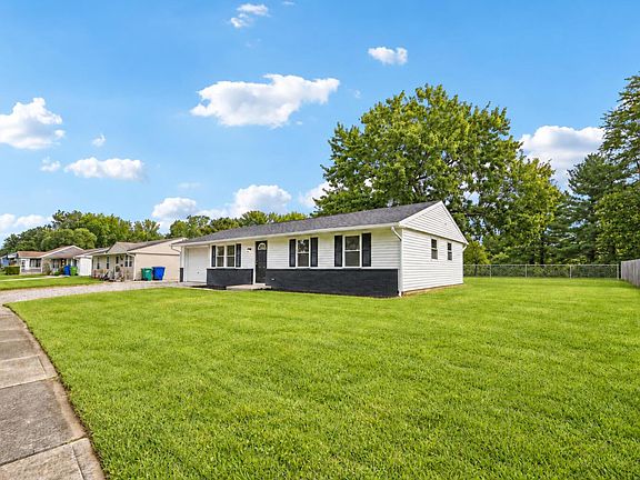 5th image of 16 Deerfield Pl