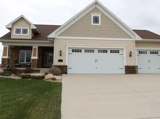 5030 Sweet Water Cir, Waterloo, IA 50701