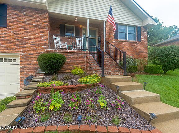 3rd image of 105 Riverwood Dr