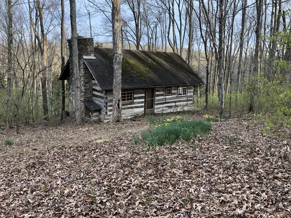 1 Columbine Dr #203-204, Carlisle, KY 40311