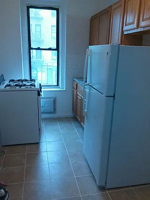 Rented by Aegis Realty Management Corp | media 5