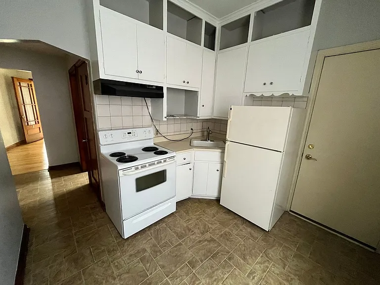 4575 S Packard Ave — Photo 17