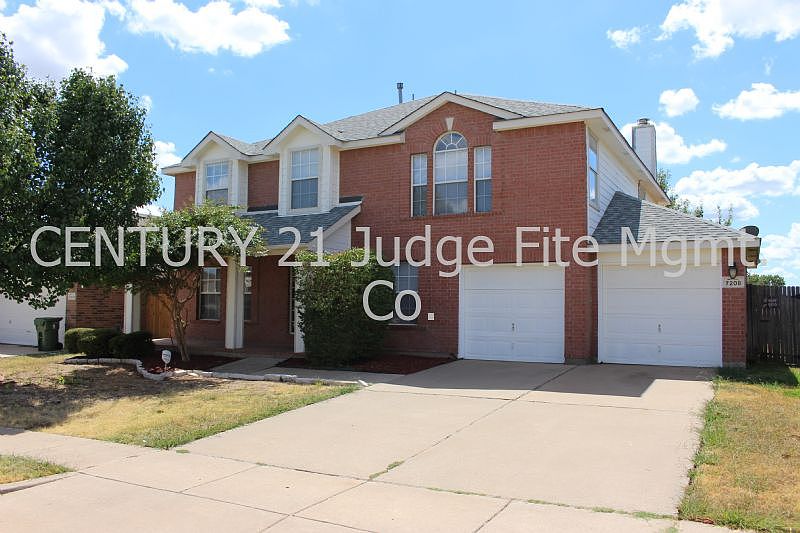 1st image of 7208 Fossil Hill Dr