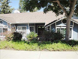 3rd image of 1428 W Country Club Ln W
