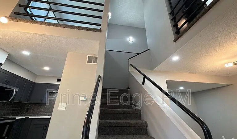 1821 Ridgehaven Ct #6 — Photo 19