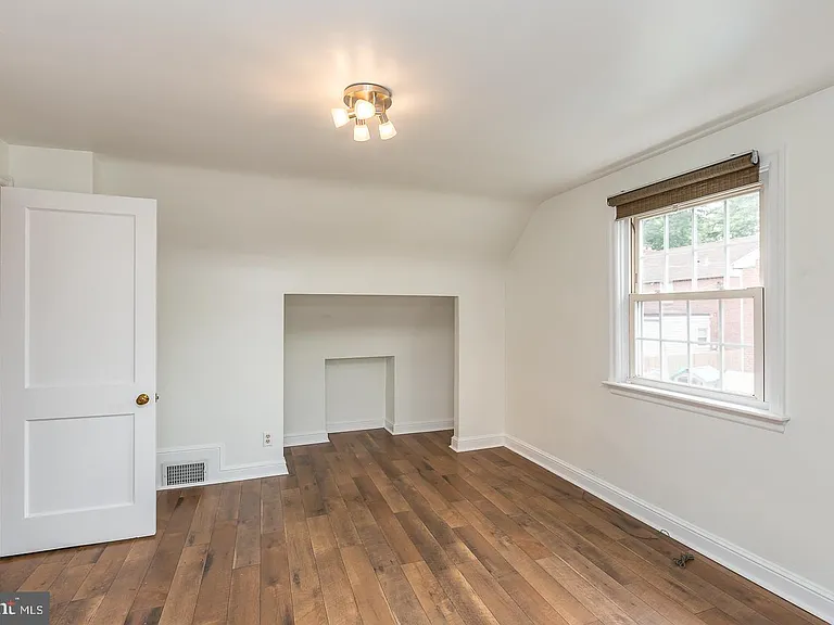 339 E Spring Ave — Photo 21